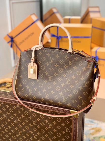 Louis Vuitton Grand Palais