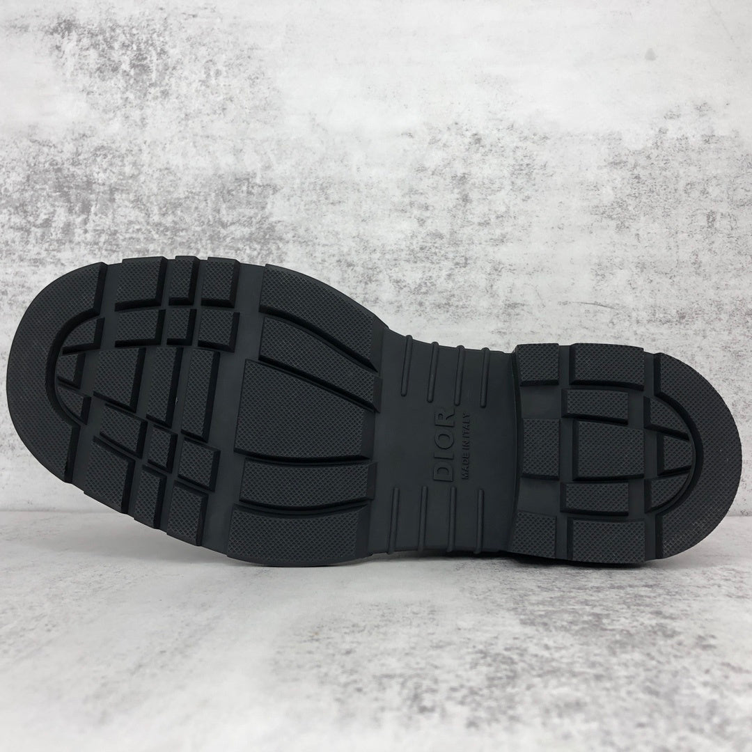 Dior Explorer Chelsea Boots "Black-Beige"