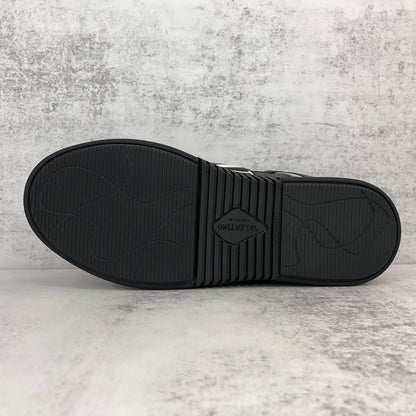 Valentino Garavani VL7N "Black"