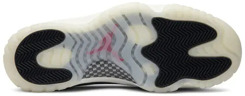 Air Jordan 11 Retro Low "Light Bone Snakeskin"