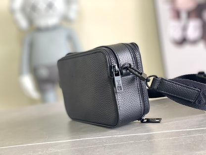 Louis Vuitton Alpha Wearable Wallet