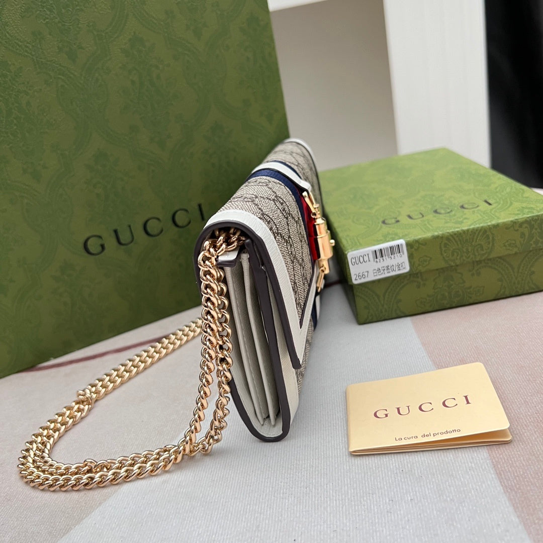 Gucci Jackie 1961 GG Continental Chain Wallet