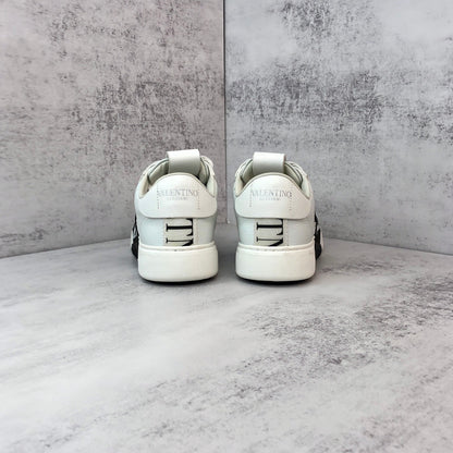 Valentino Garavani VL7N "White-Black"