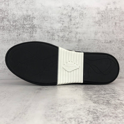 Valentino Garavani VL7N "Black-White"