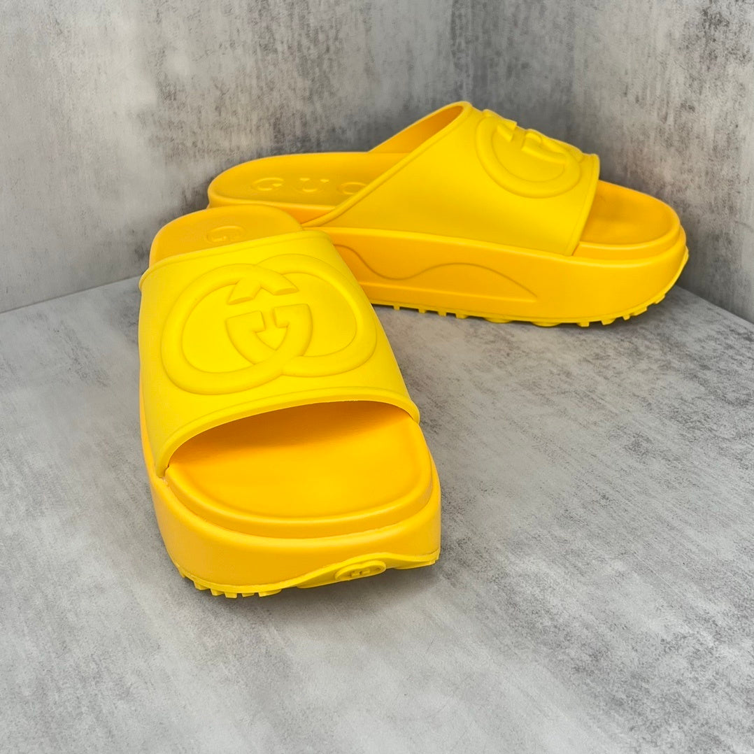 Gucci Slides "Yellow"