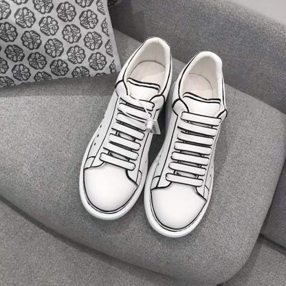 Alexander McQueen Oversized "White-Black Outline"