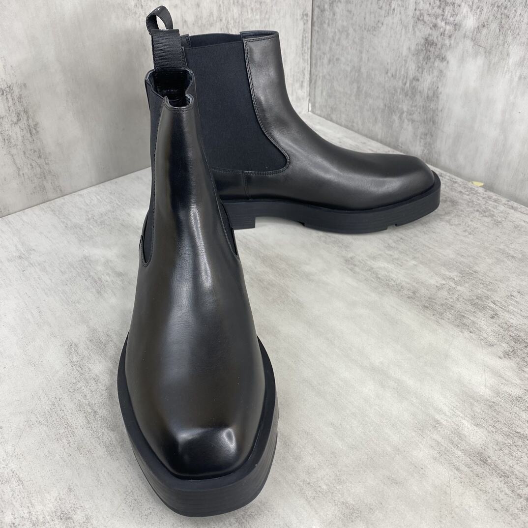 Givenchy Leather Chelsea Boots