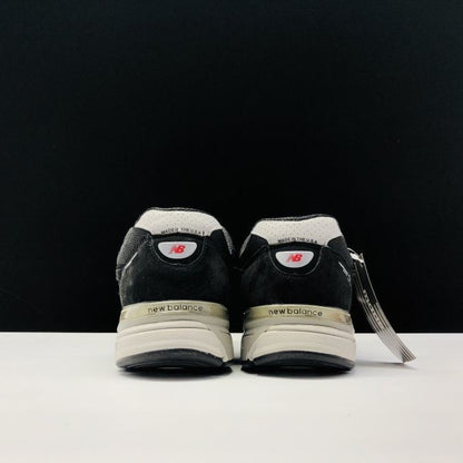 New Balance 990 “Black”