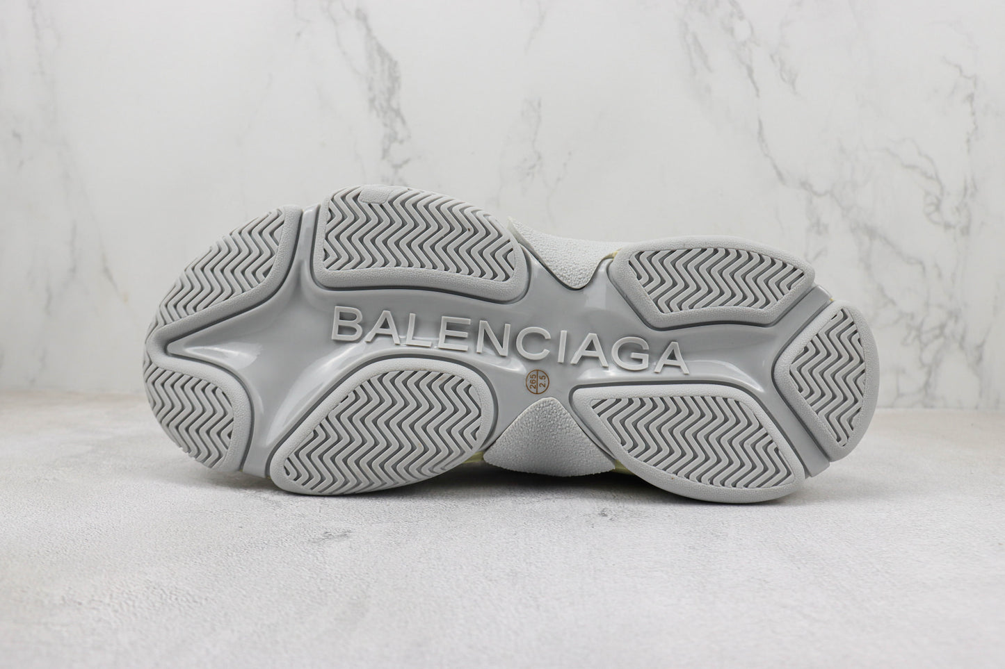 Balenciaga Triple S "Light Grey-Beige"
