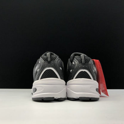 New Balance 530 "Black-White"