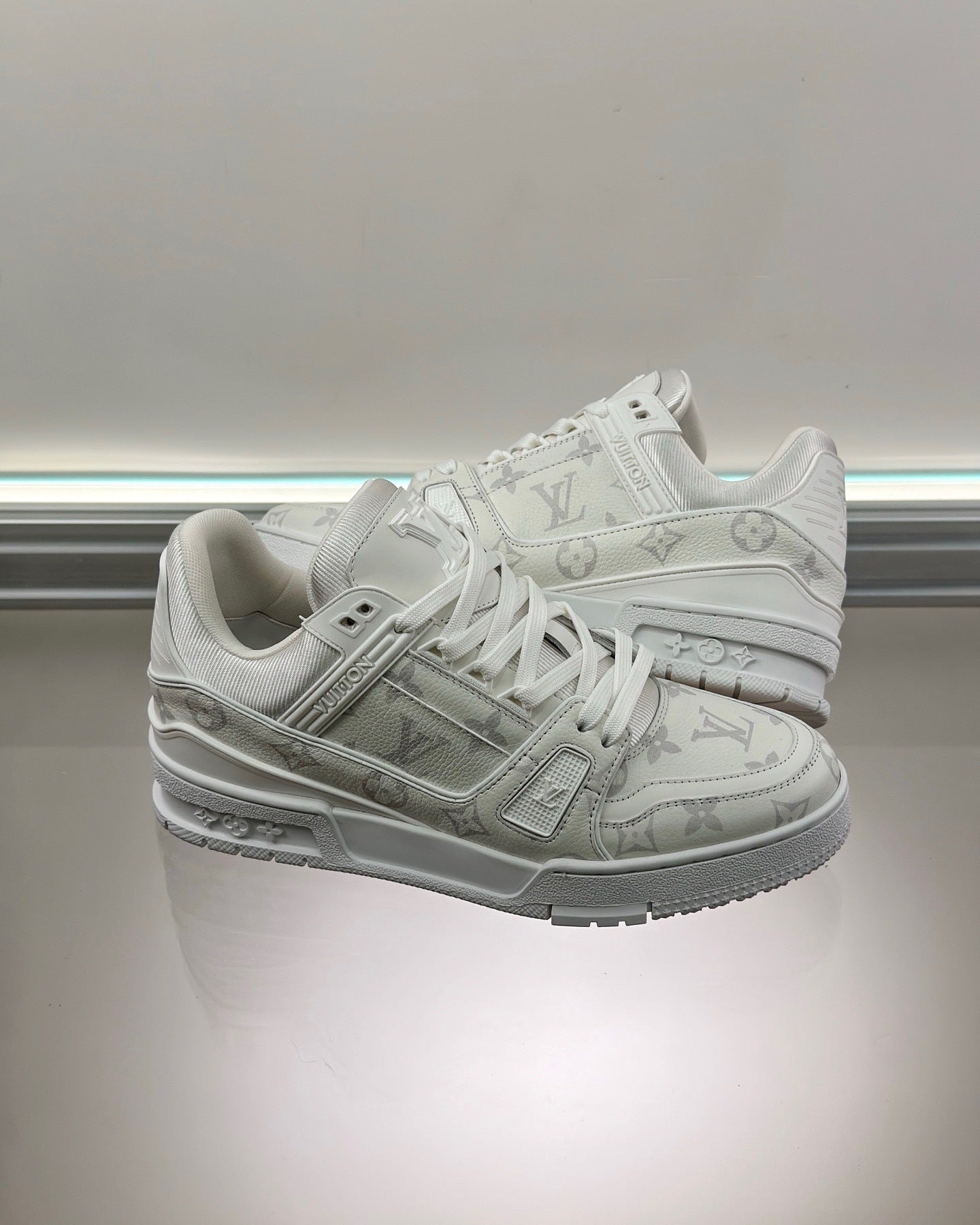 Louis Vuitton LV Trainers "White Monogram"