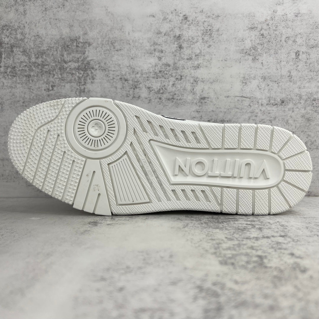 Louis Vuitton Trainers "White-Black Recycled"