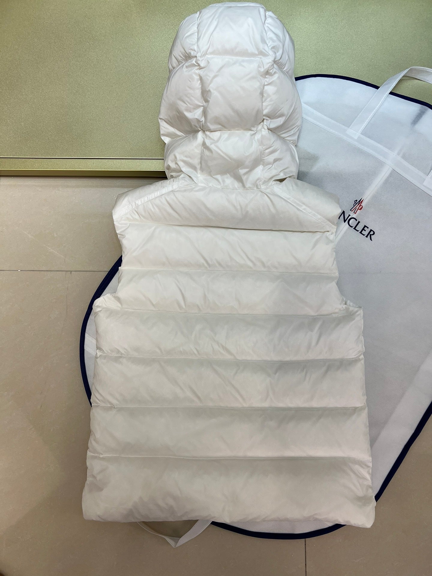 Moncler Cardamine Down Vest "White"