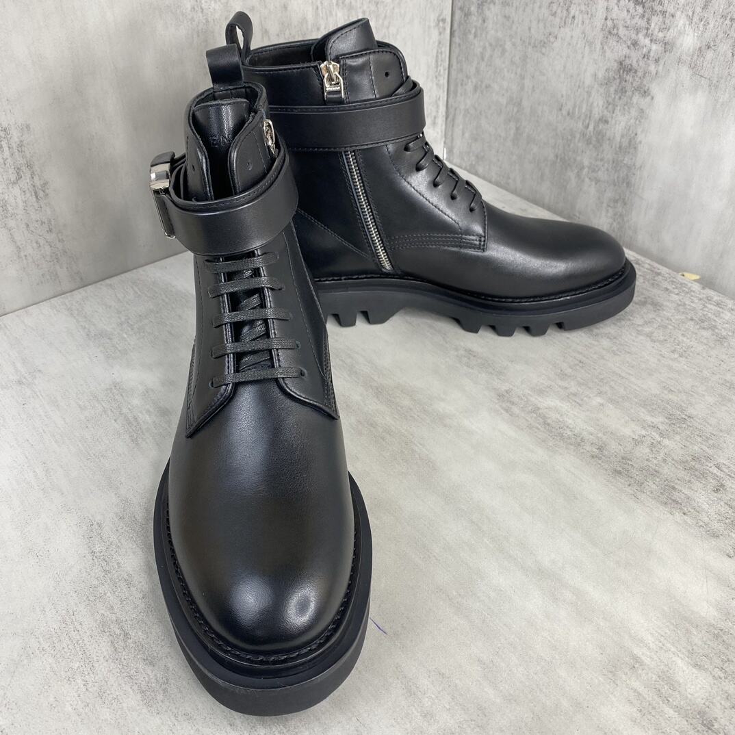 Givenchy Leather Boots Ankle-Lock
