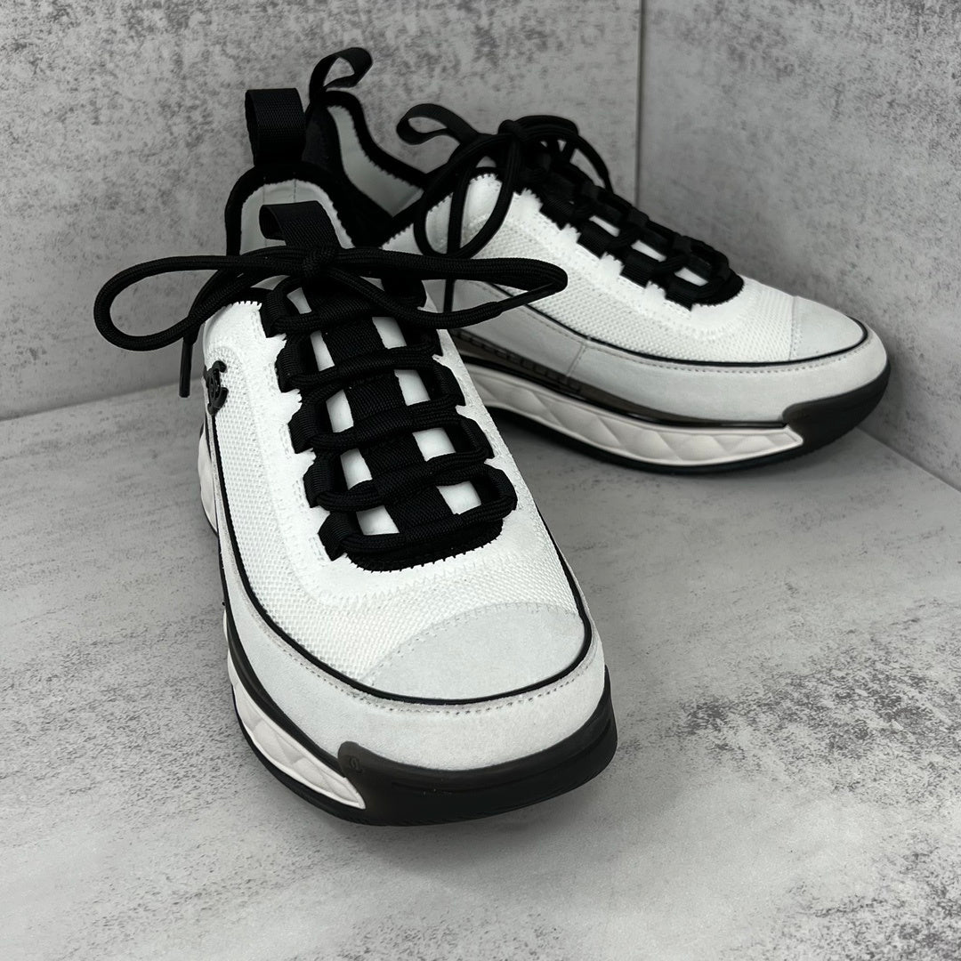 Chanel 22B "White-Grey-Black"