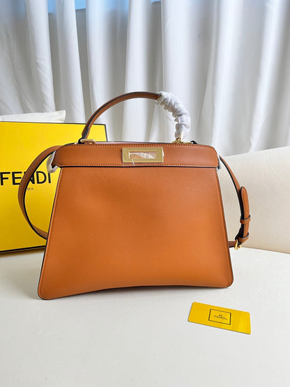 Fendi Peekaboo ISeeU Medium Bag