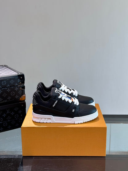 Louis Vuitton LV Trainers "Black"