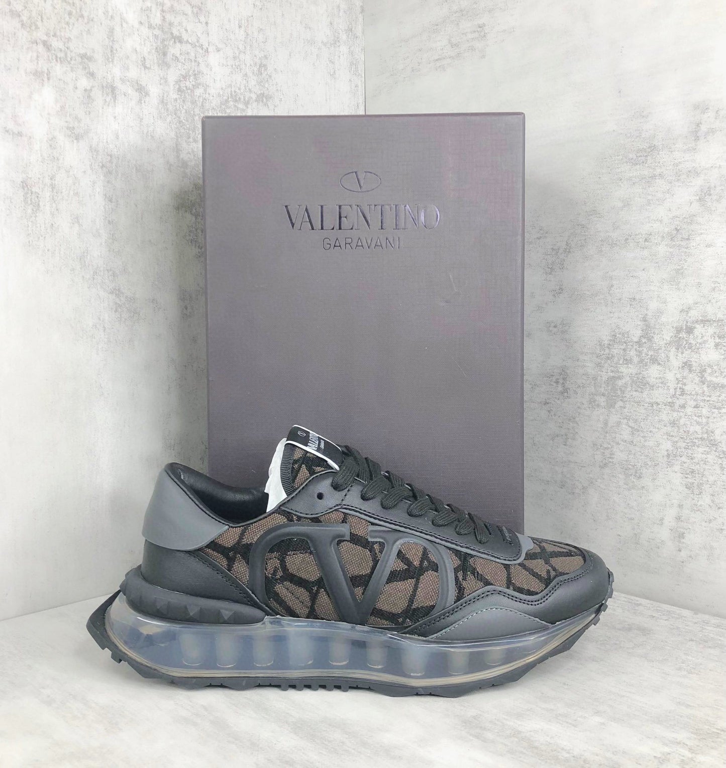 Valentino Garavani Netrunner "Black-Brown Monogram"