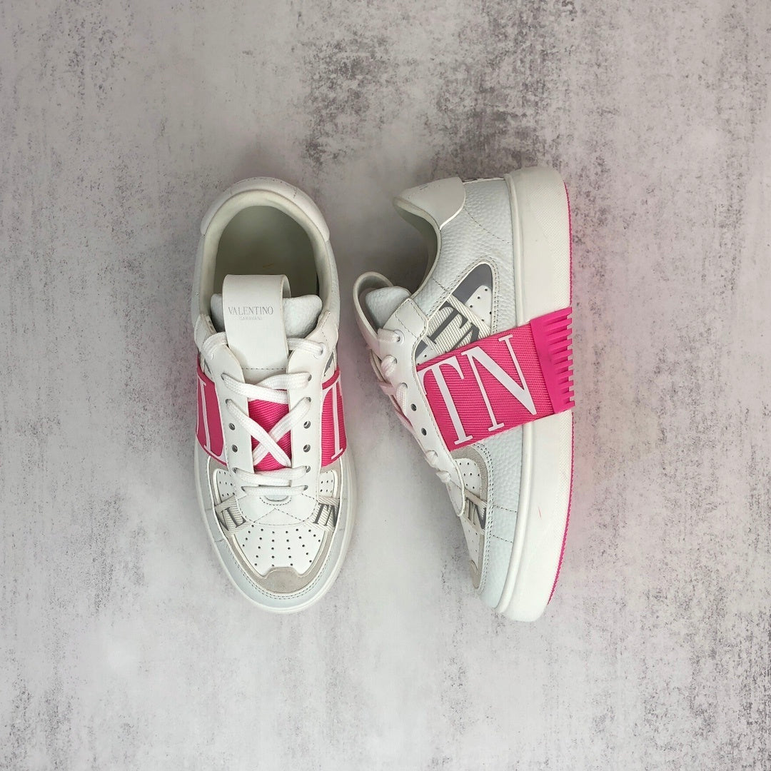 Valentino Garavani VL7N "White-Pink"