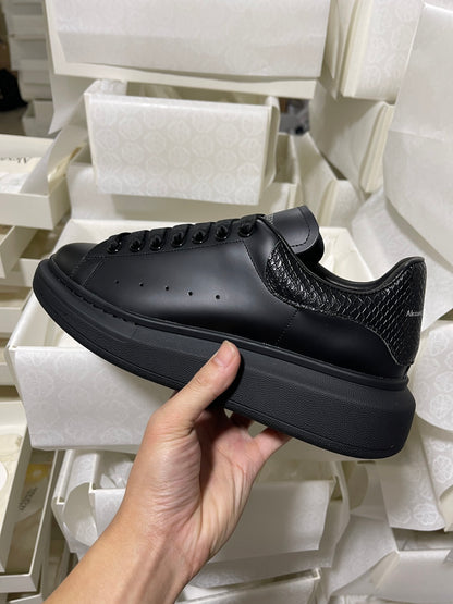 Alexander McQueen Oversized "Black-Heel Snake Skin"