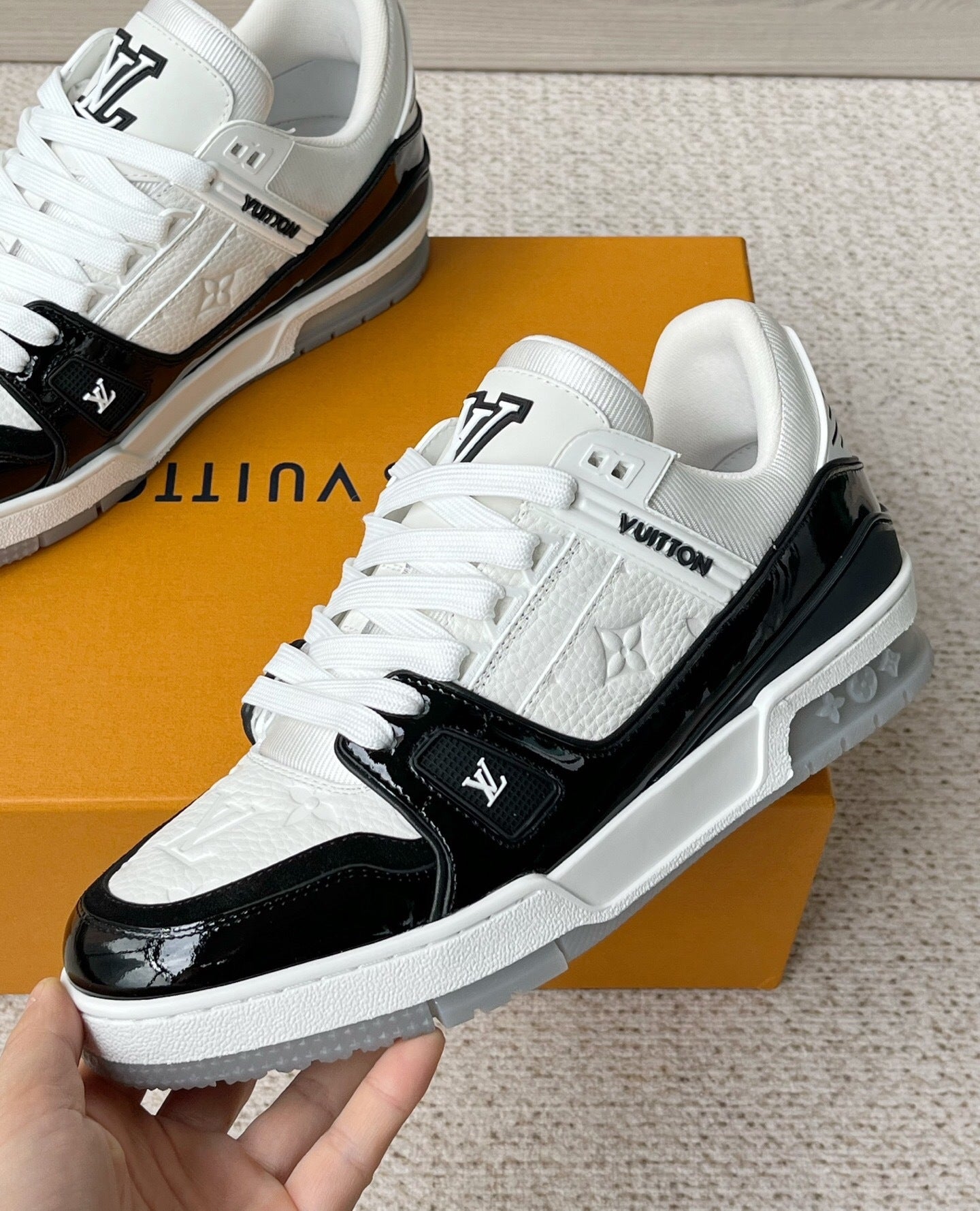 Louis Vuitton LV Trainers "Black-White-Grey"