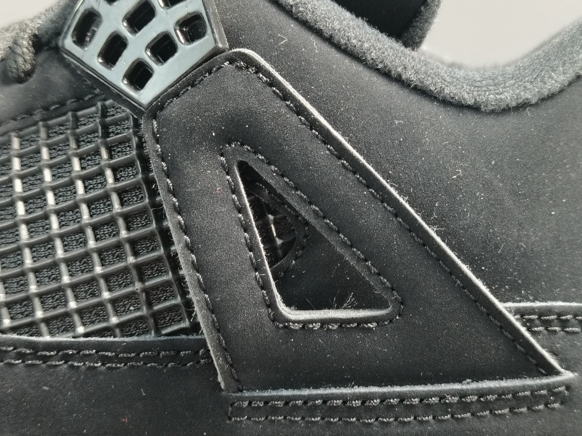 Air Jordan 4 Retro "Black Cat"