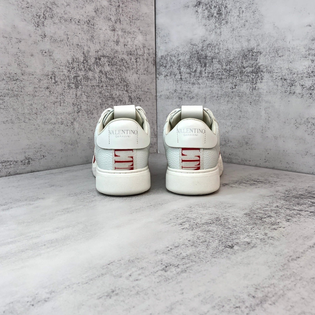 Valentino Garavani VL7N "White-Red-Grey"