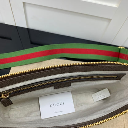 Gucci Jumbo GG Messenger Bag