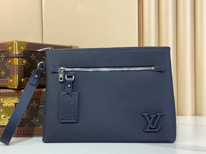Louis Vuitton Takeoff Pouch