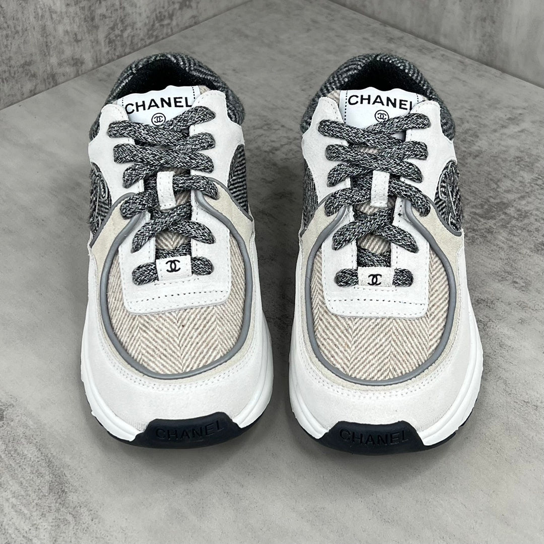 Chanel 22A "Grey-Beige"