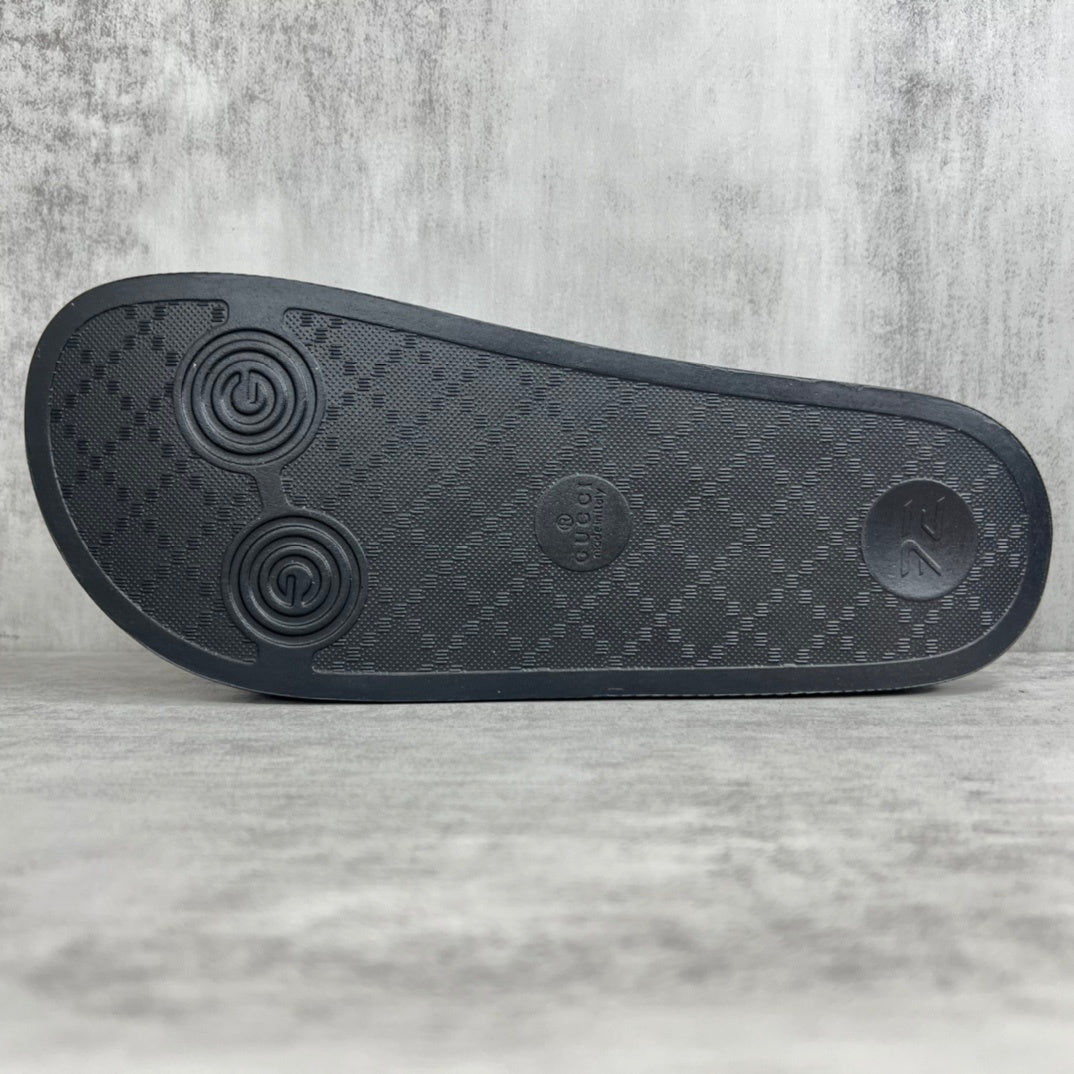 Gucci Slides "Black"