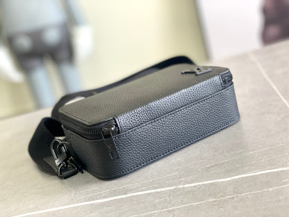 Louis Vuitton Alpha Wearable Wallet