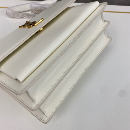 Saint Laurent Sunset Medium in Smooth Leather