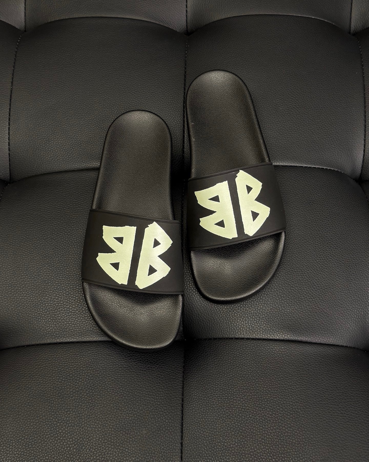 Balenciaga Pool Slide "Black"