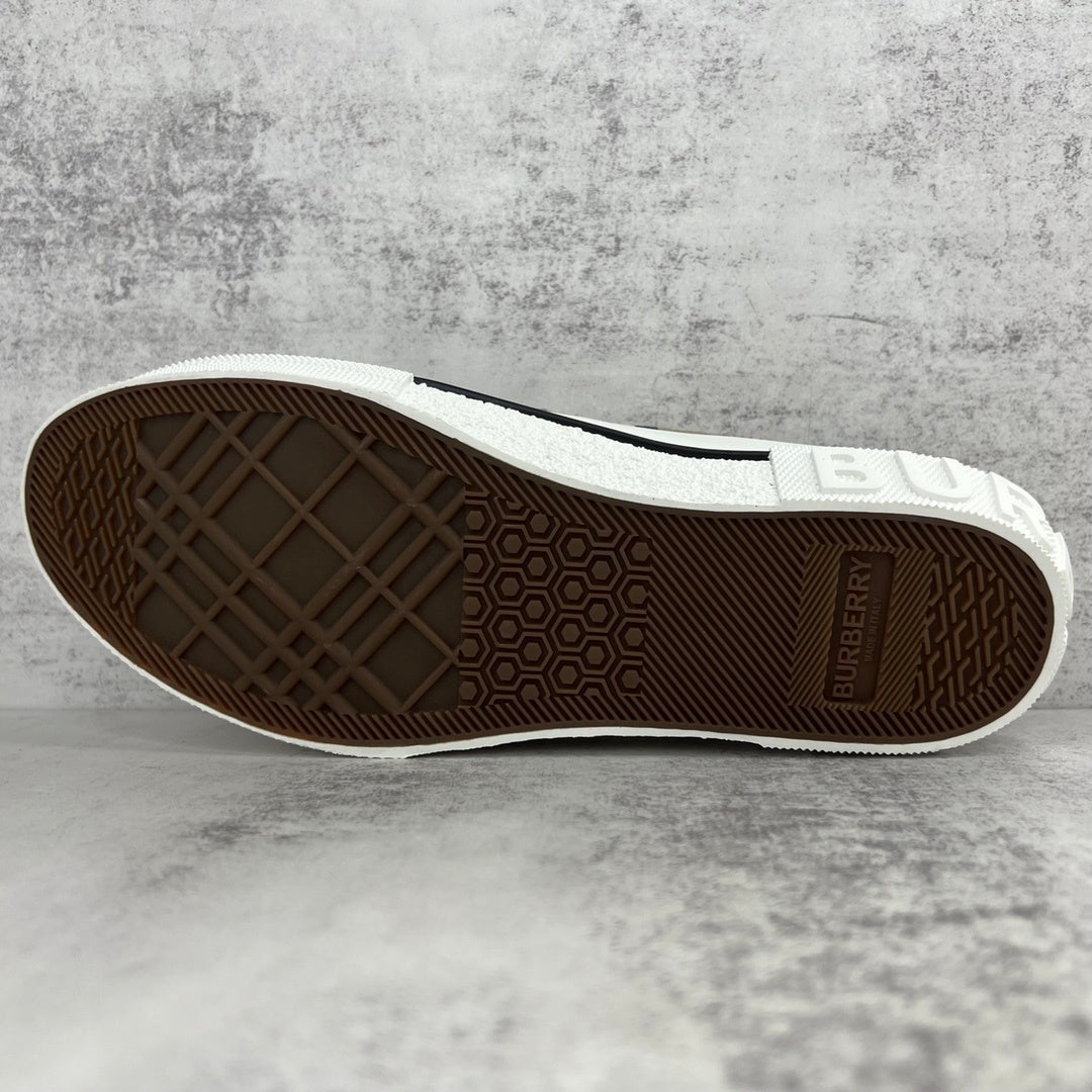 Burberry Slip-On "Birch Brown"
