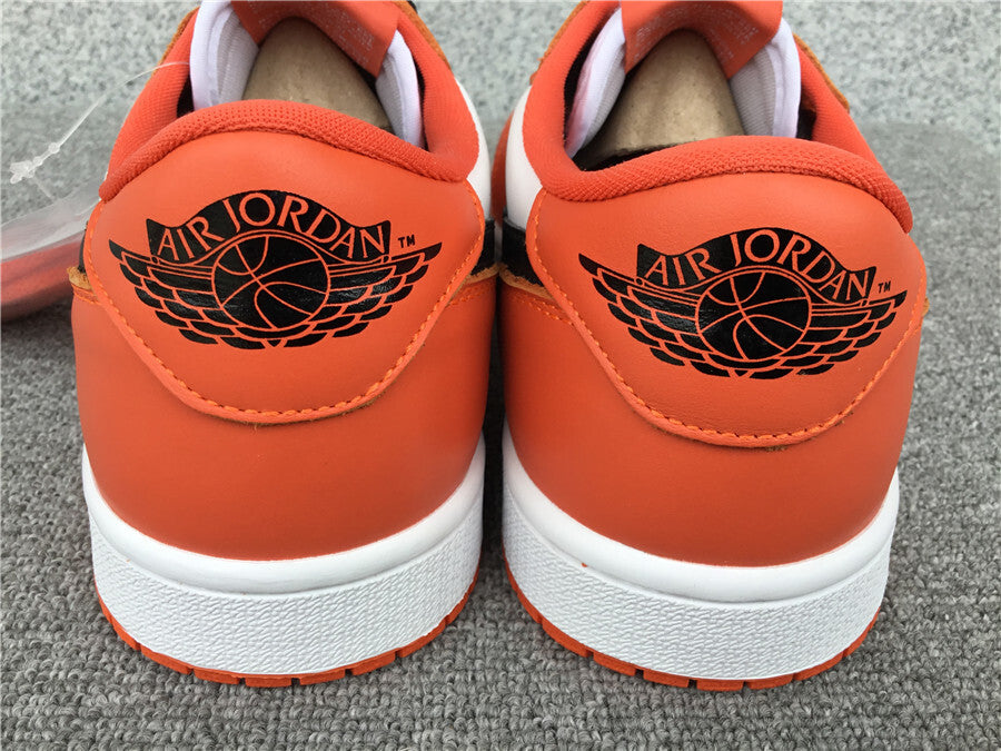 Air Jordan 1 Low OG "Starfish"
