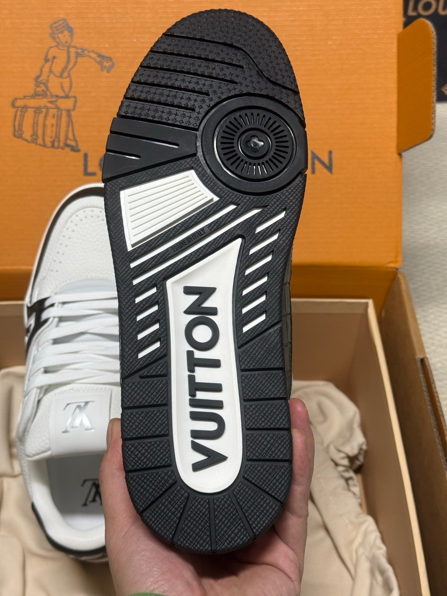 Louis Vuitton LV Trainers "White-Black Crocodile"