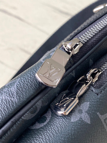 Louis Vuitton Avenue Slingbag