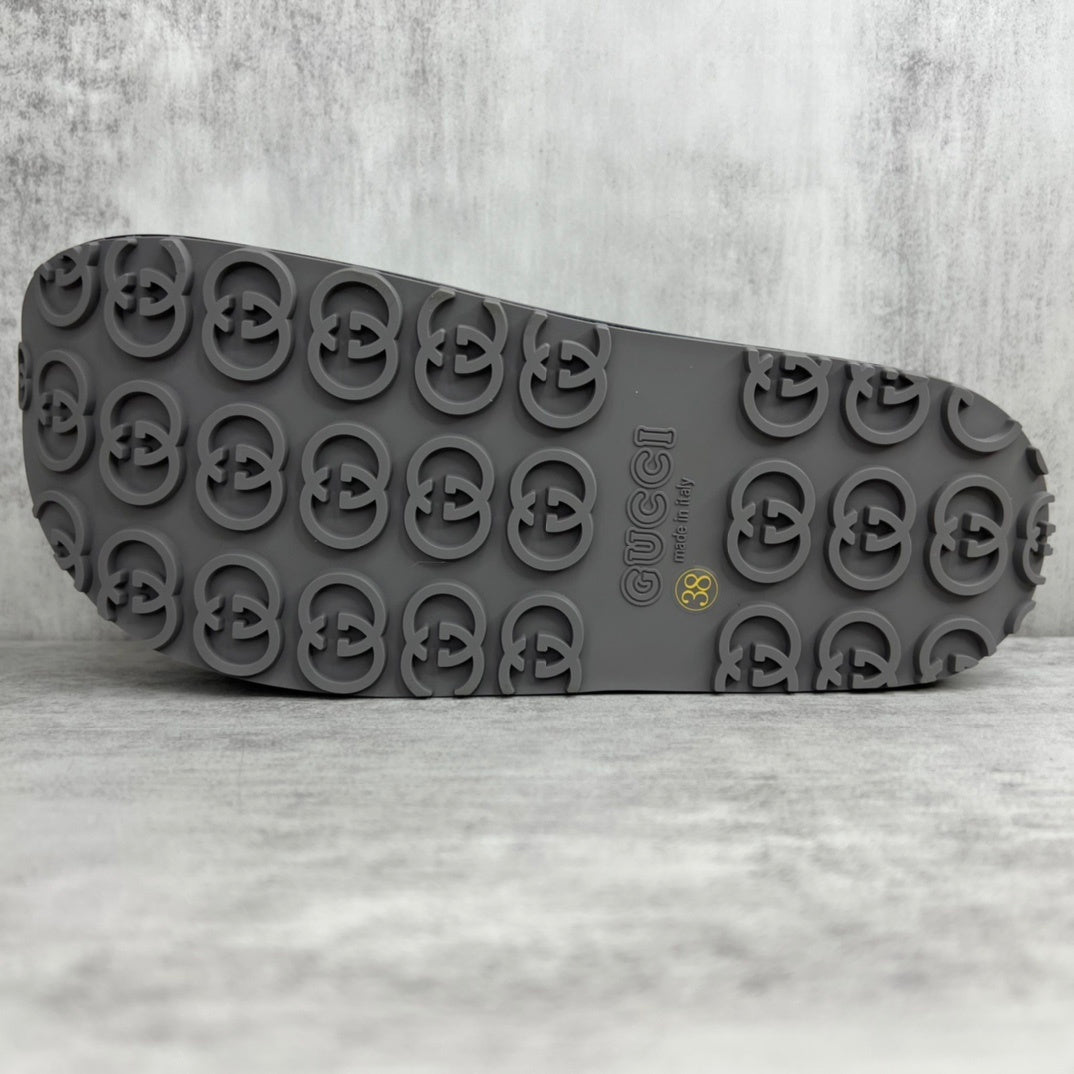 Gucci Slides "Black-Grey"