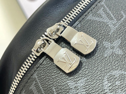 Louis Vuitton Discovery Bumbag PM