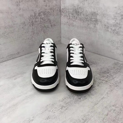 Prada Downtown "Black-White"