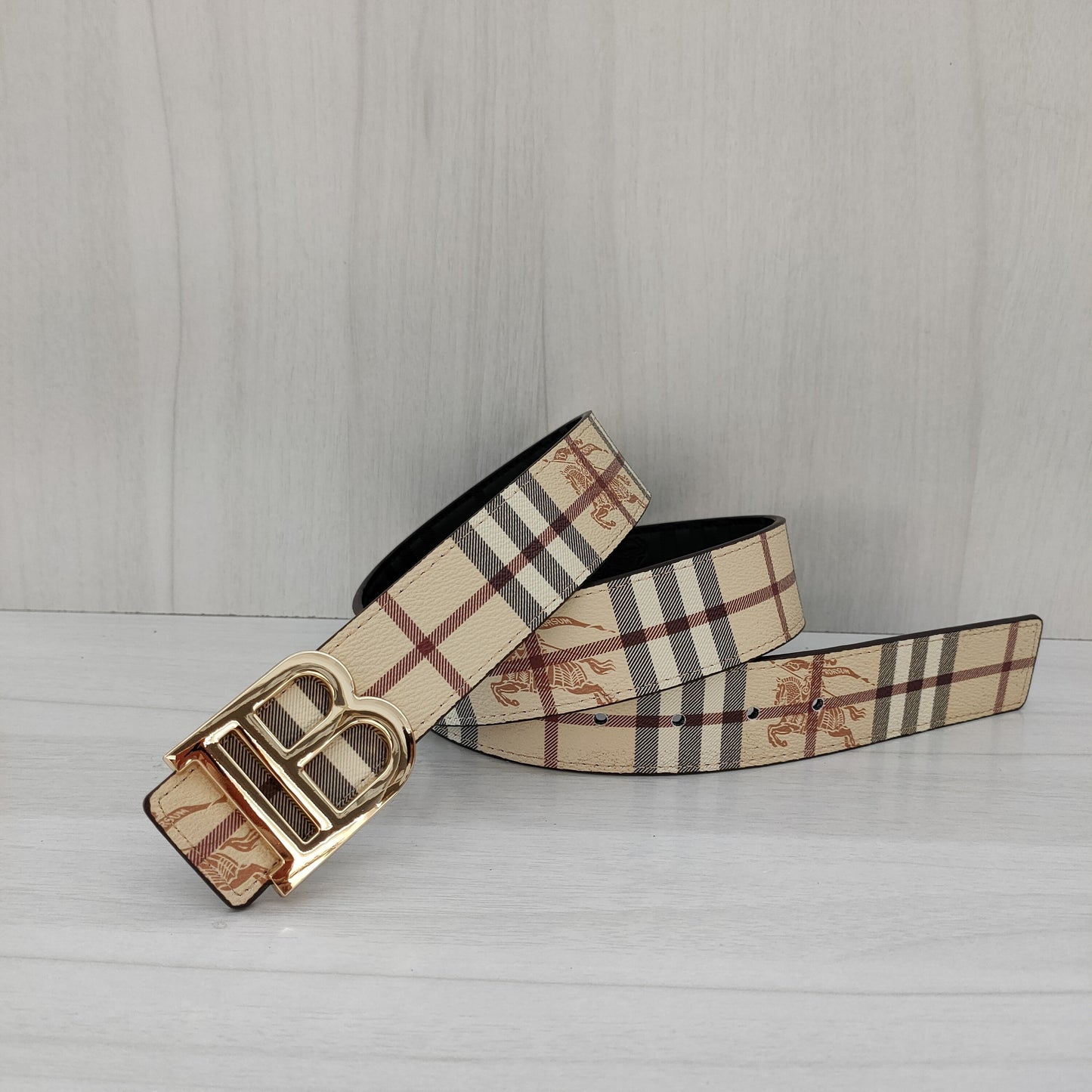 Burberry Leather Belt "Beige-Gold"