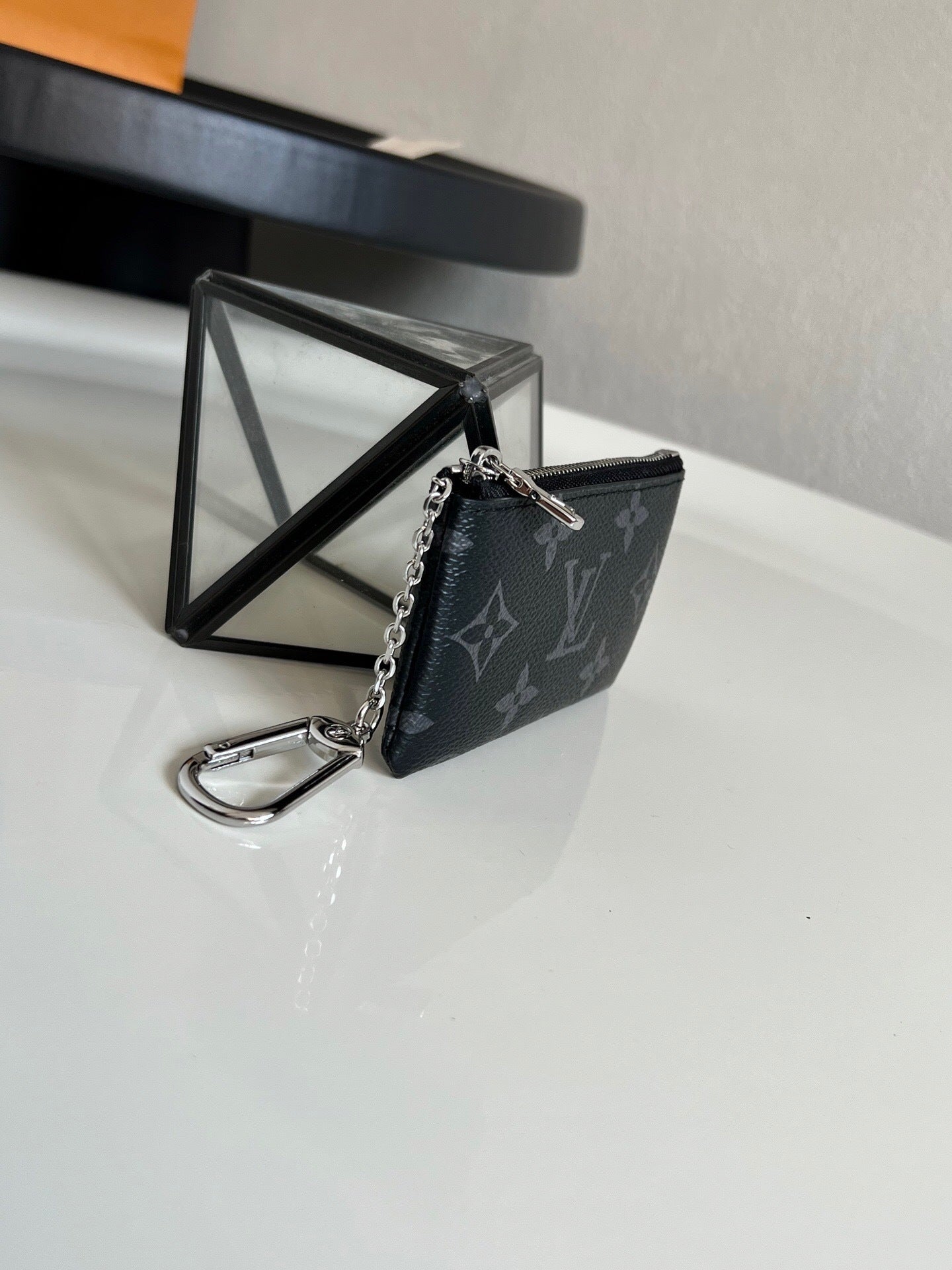 Louis Vuitton Key Pouch "Monogram Eclipse"