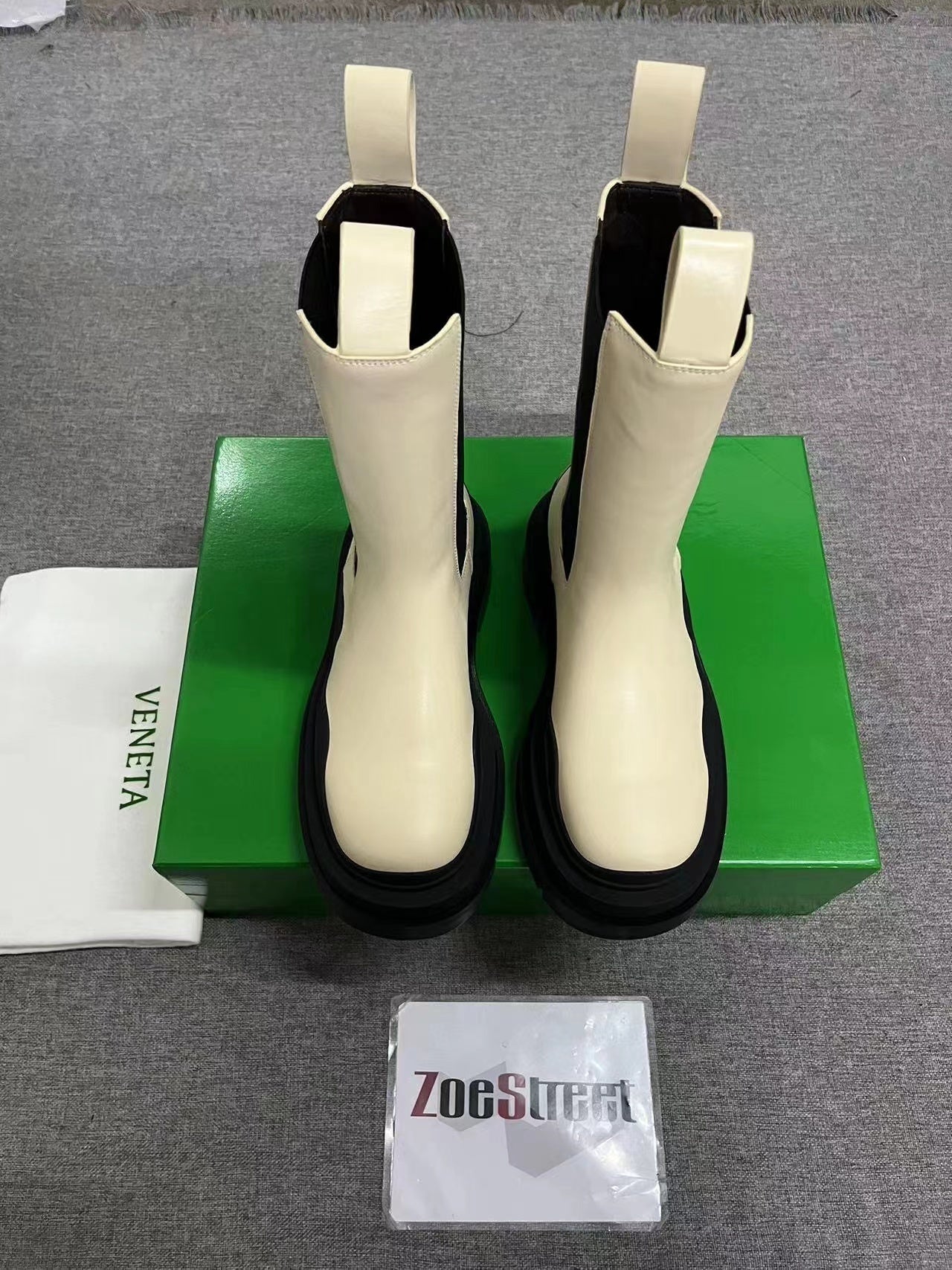 Bottega Veneta Tire Chelsea Boots "Beige-Black"