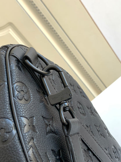 Louis Vuitton Keepall Bandoulière 50