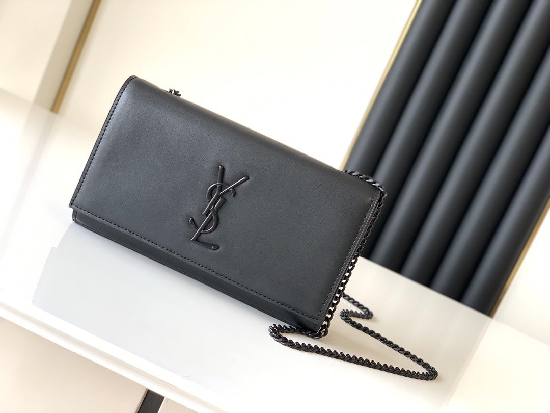 Saint Laurent Kate Medium in Smooth Leather
