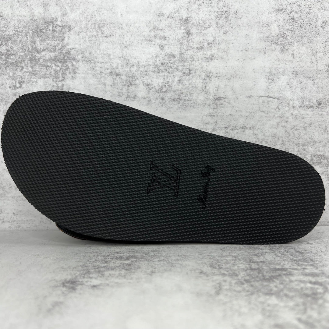 Louis Vuitton Slides "Brown-Black"