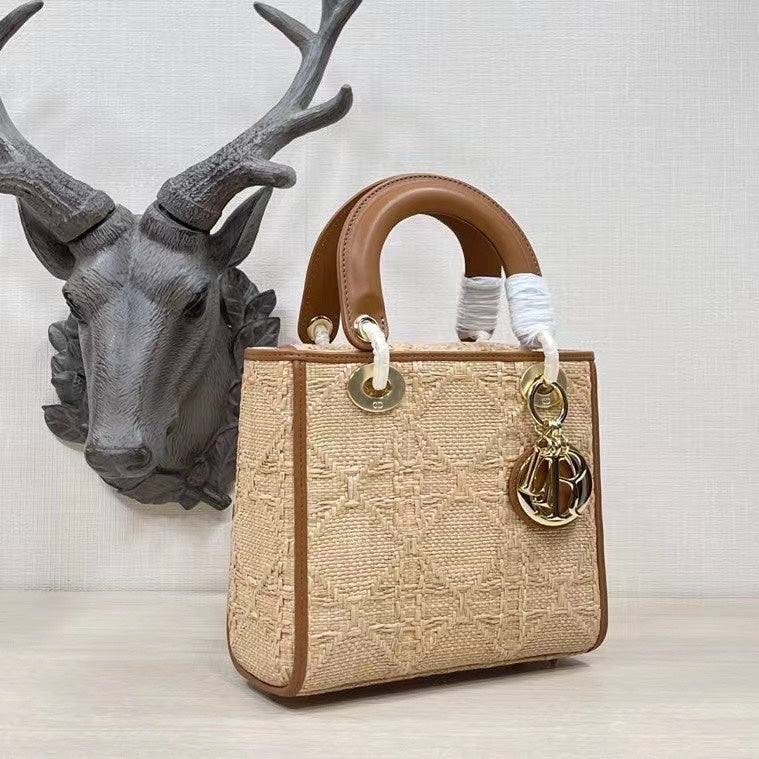 Dior Medium Lady Dior Bag "Natural Macrocannage Raffia"
