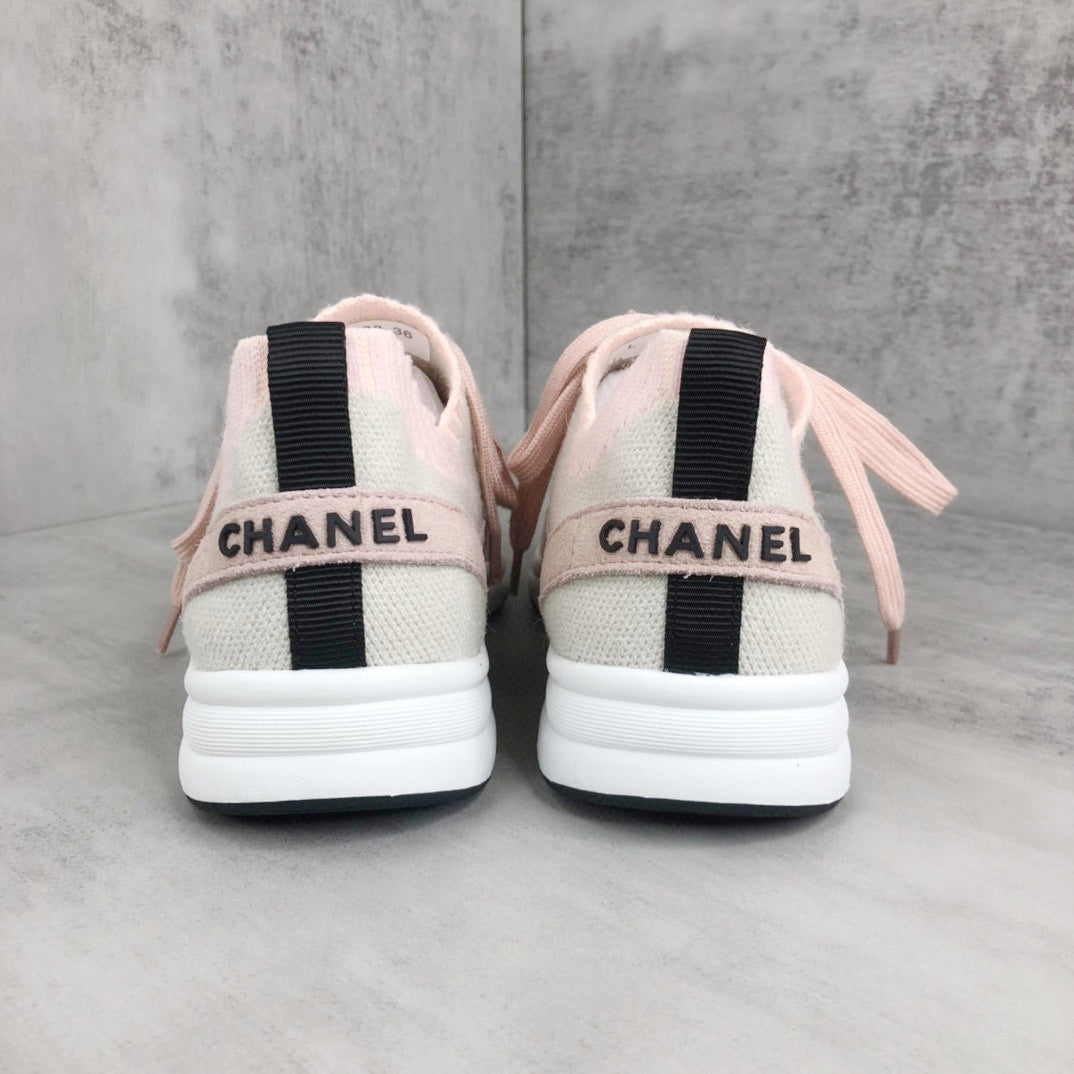 Chanel Interlocking CC "Beige-Pink"