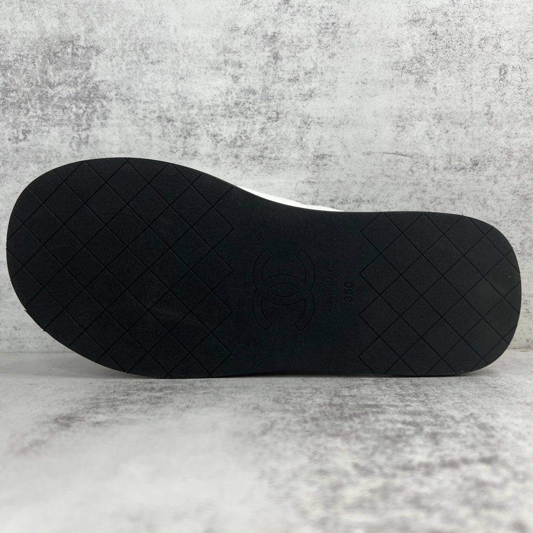 Chanel Slides "Black-White"